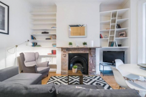 GuestReady - 2 BR Spacious Flat in West Kensington Fits 6!